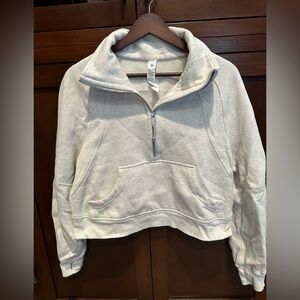 Lululemon Scuba Funnel Neck - white opal XS/S
Barely worn
Smoke free house